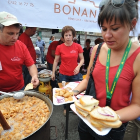 Fakanalak tánca – „Minden benne” örömfőzés