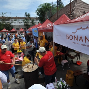 Fakanalak tánca – „Minden benne” örömfőzés